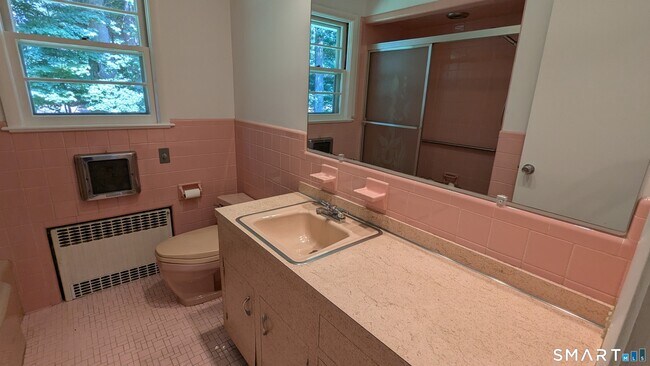 Building Photo - 1139 Brookside Dr