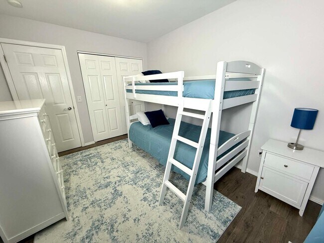 Building Photo - 17529 Silverwood Way
