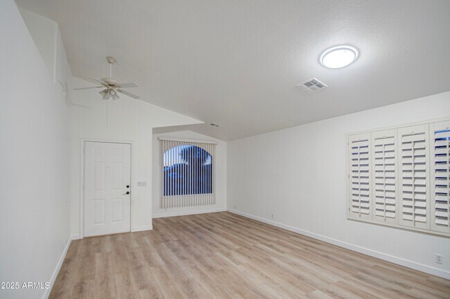 Building Photo - 15443 N 86th Ln