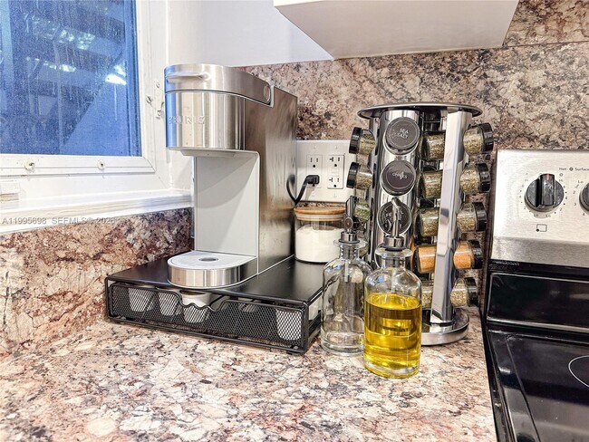 Building Photo - 174 NE 55th St