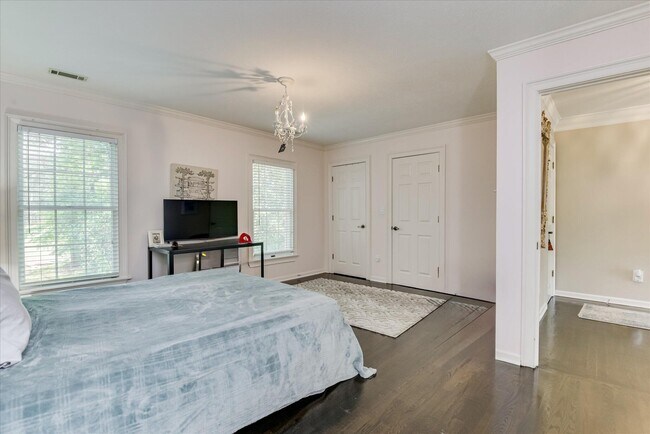 Building Photo - 126 Dewberry Ln