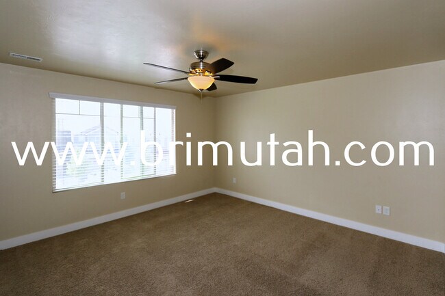 Building Photo - 14547 S Edgemere Dr