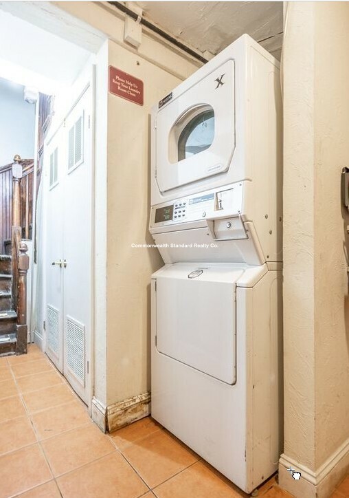 Building Photo - 94 Pleasant St