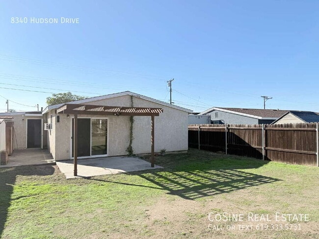 Building Photo - 8340 Hudson Dr