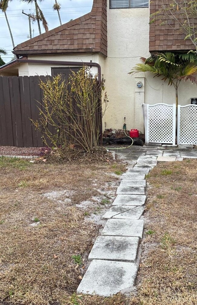 Building Photo - 2963 Genoa Pl