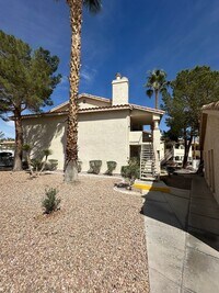 Building Photo - Newly remodeled condo close to Summerlin!