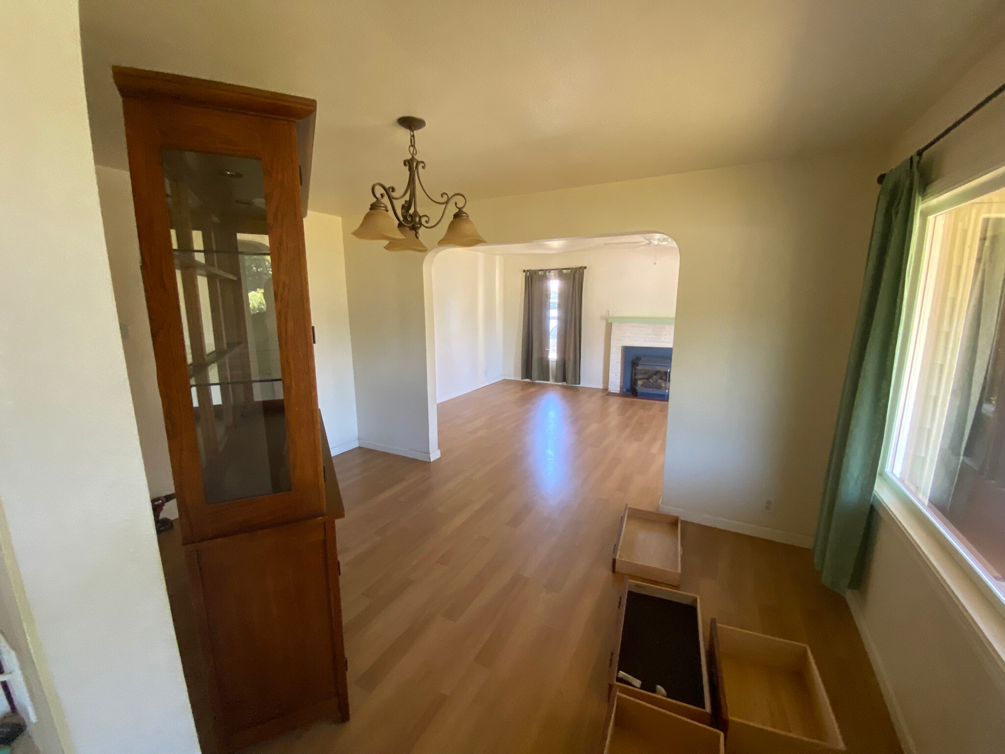Dining Room - 2575 Sheridan Ave