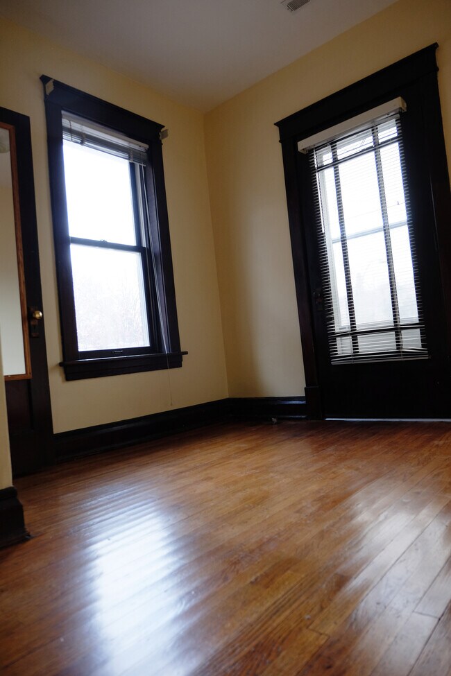 Bedroom 2 - 1905 Forest Ave