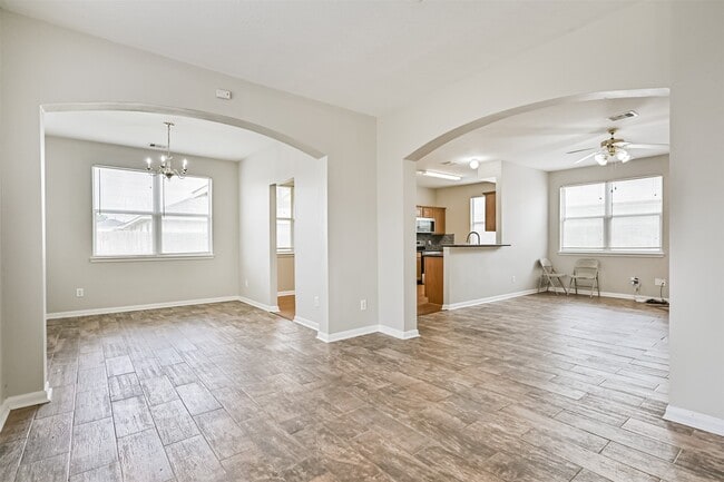 Building Photo - 4714 Montclair Hill Ln