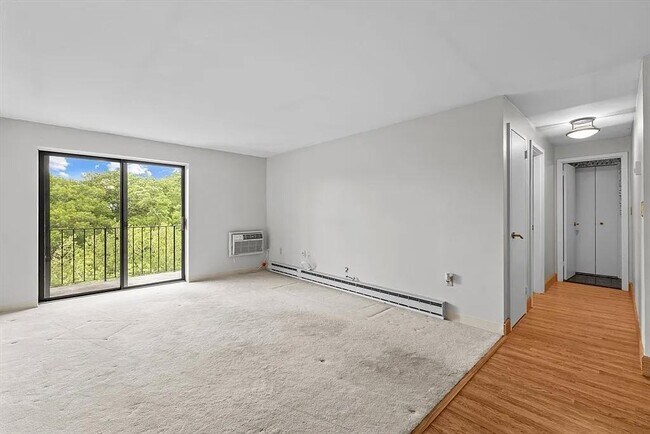 Building Photo - 1321 Worcester Rd