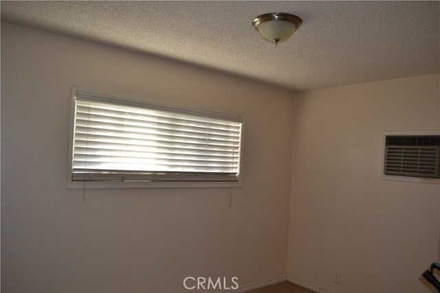 Building Photo - 5848 Robinson Ave