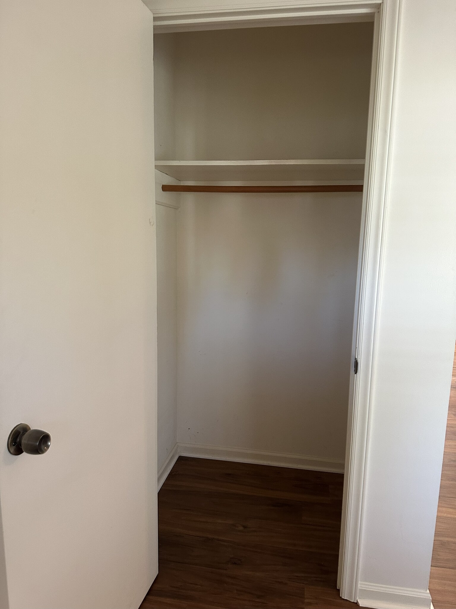 Building Photo - 625 Clearview Dr