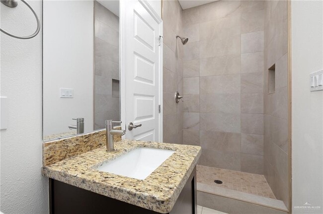 Building Photo - 2522 N Vly Cir
