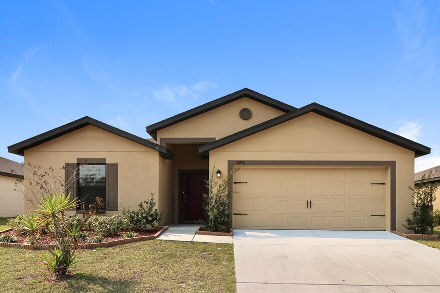 Primary Photo - 6953 Redbay Dr