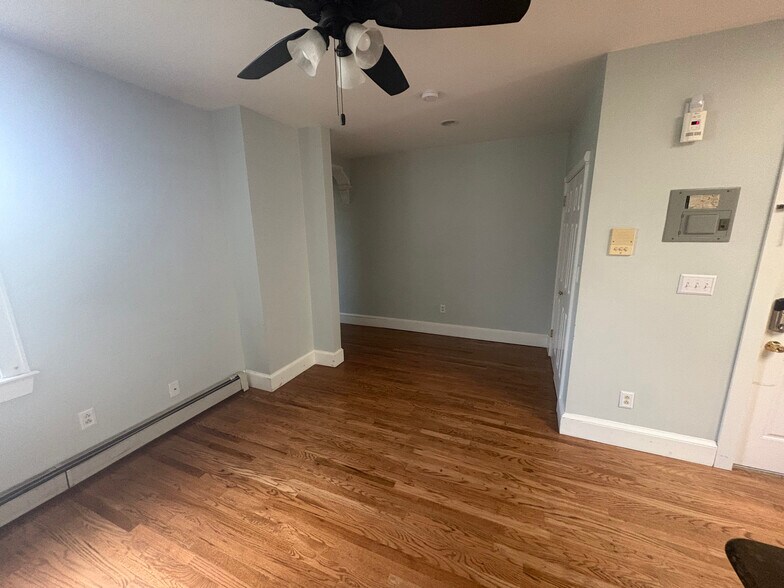 Living Area, Custom Pantry - 316 1/2 Webster Ave