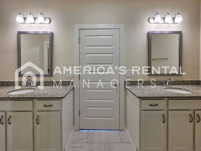 Building Photo - New Construction Townhome Available NOW!