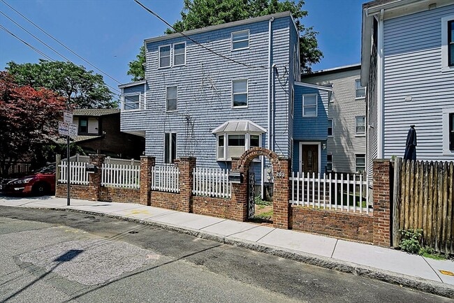 Building Photo - 201-203 Clark St
