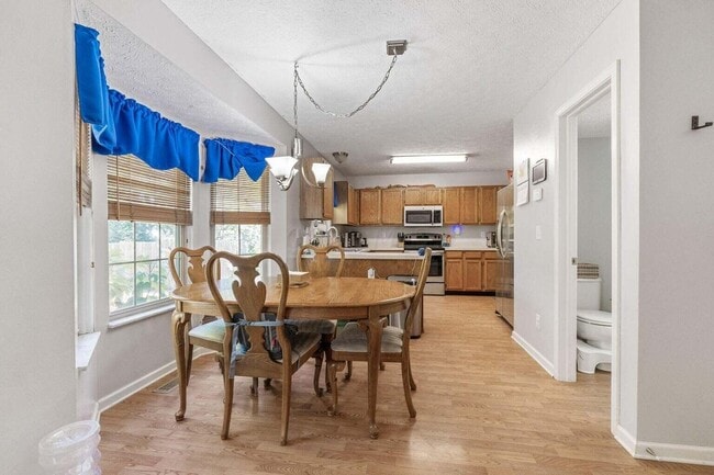 Building Photo - 1138 Devlin Ct