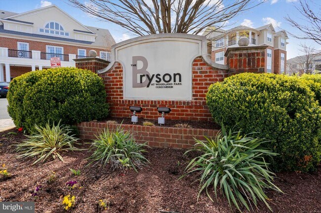 Primary Photo - 12941 Centre Park Cir