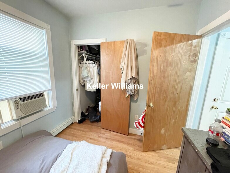 Building Photo - 44 Ward St