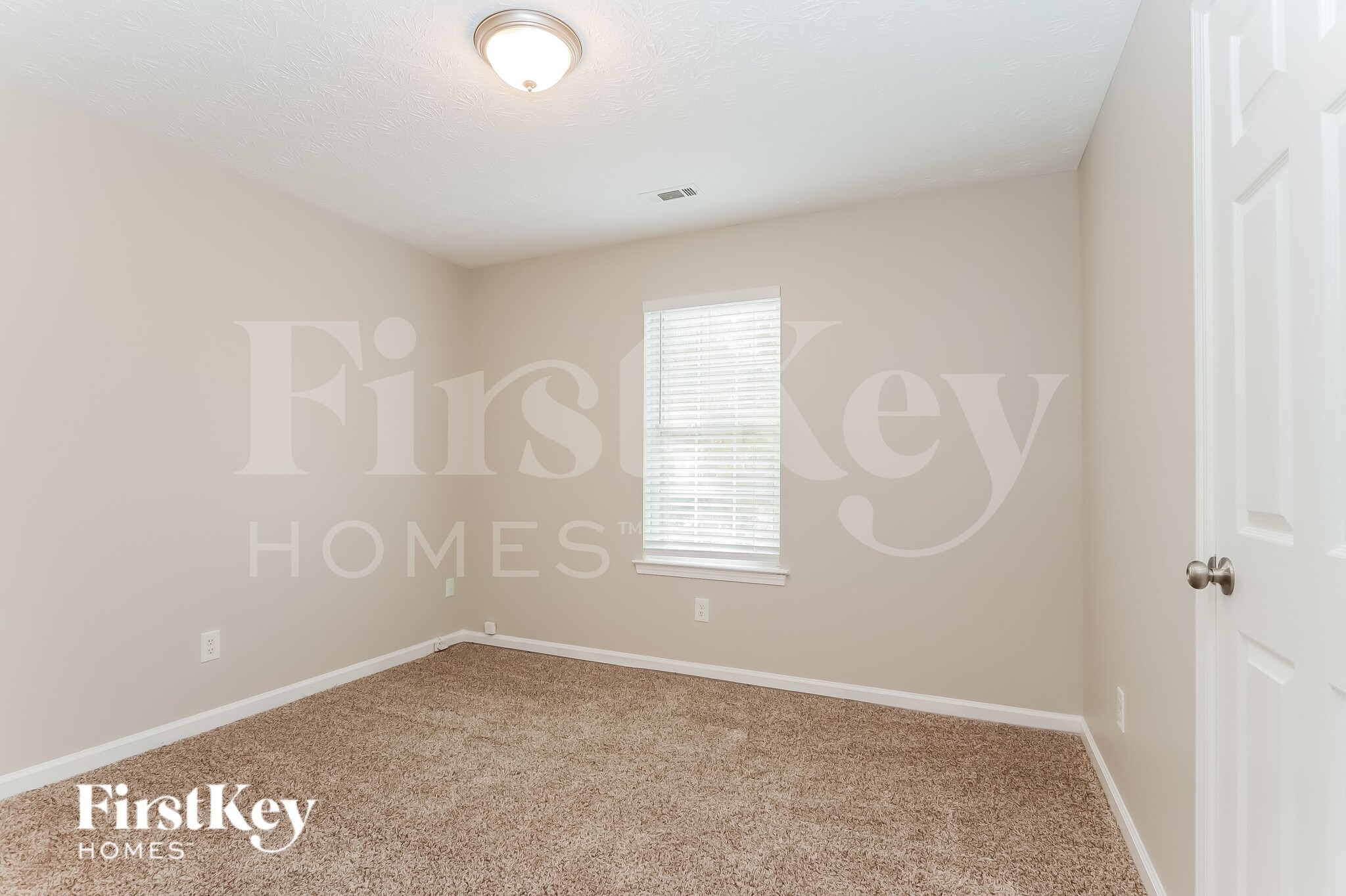 Building Photo - 290 Willow Shoals Dr