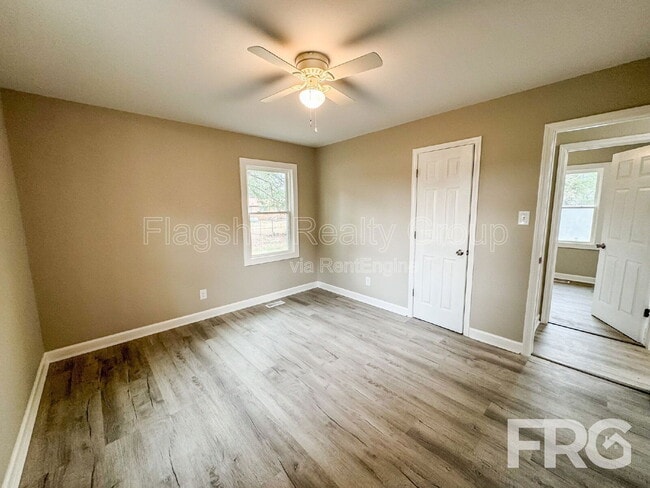 Building Photo - 530 Hillcrest Ave