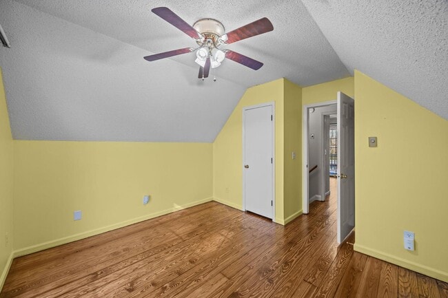 Building Photo - 4984 HWY 264