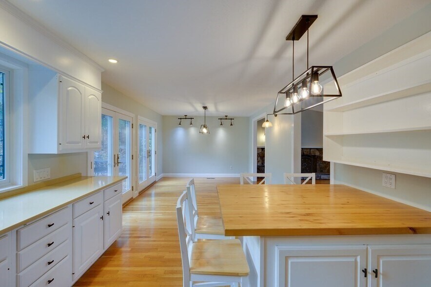 Building Photo - 93 Woodcliff Rd