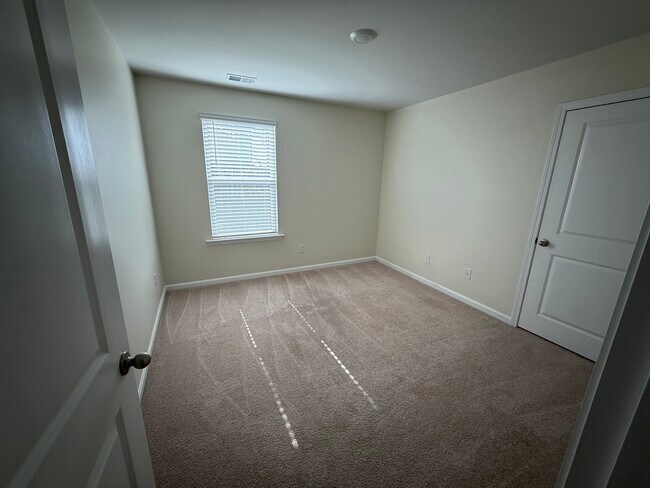 Building Photo - 341 Berring Ln