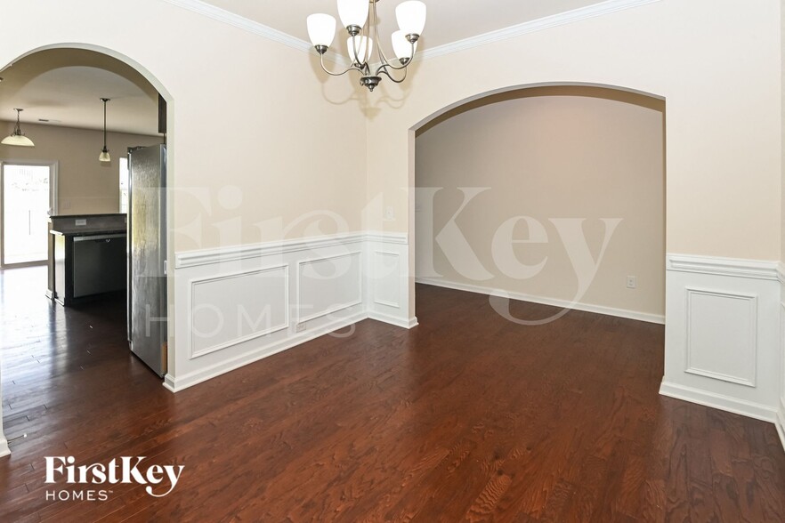 Building Photo - 11607 Gilroy Ln