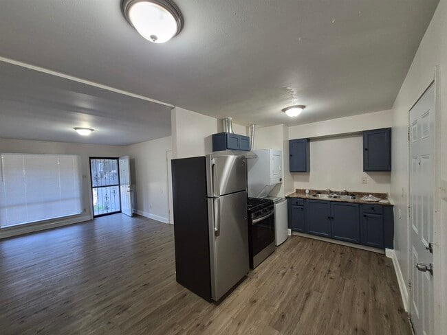 Building Photo - 3449 Tutwiler Ave