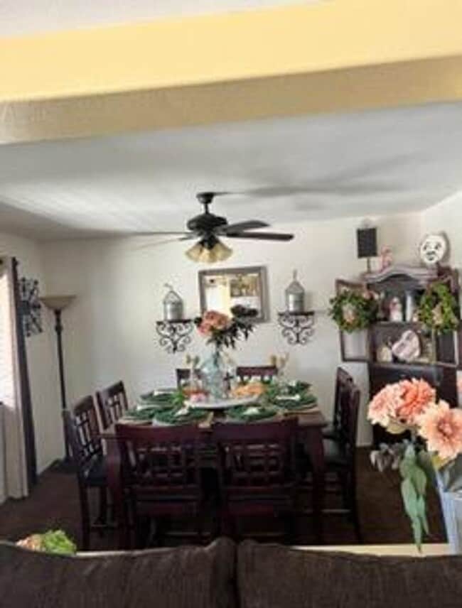 Building Photo - Cul de sac