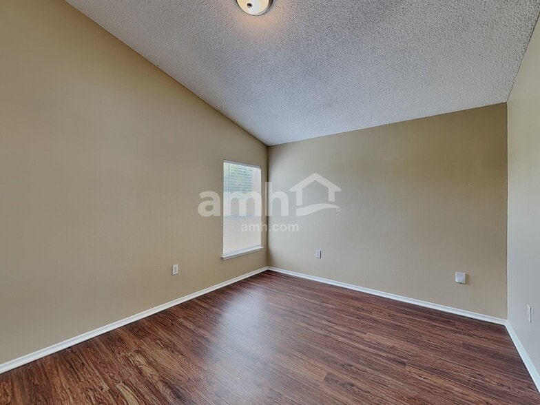 Building Photo - 1468 Carey Glen Cir