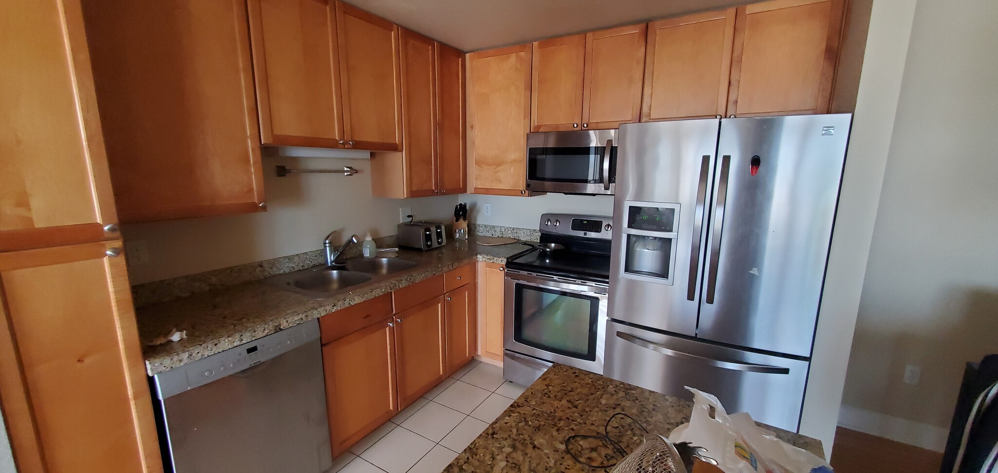 Kitchen - 4500 Baseline Rd
