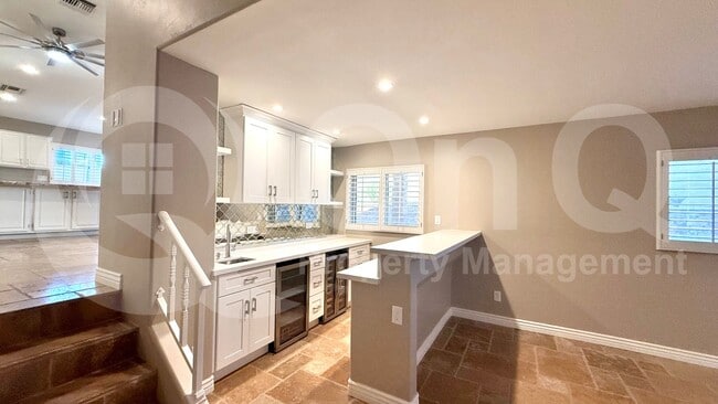 Building Photo - 2744 E Bighorn Ave