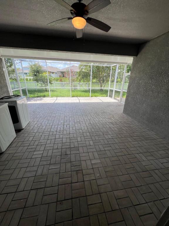 Building Photo - 6939 Runner Oak Dr