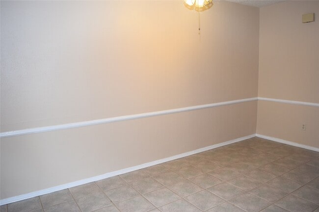 Building Photo - 3822 Laura Leigh Dr