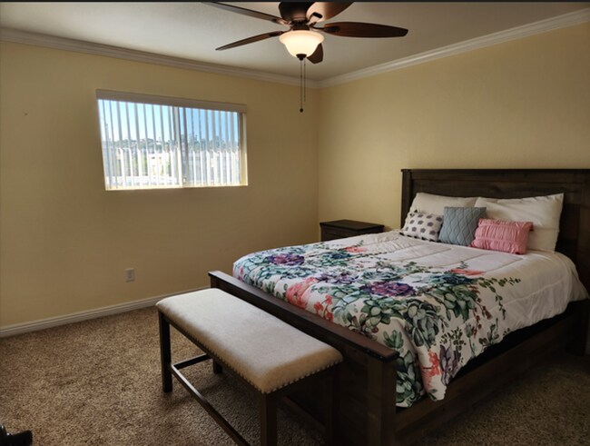 Building Photo - Furnished - 2 bed / 1.5 Bath Available for...