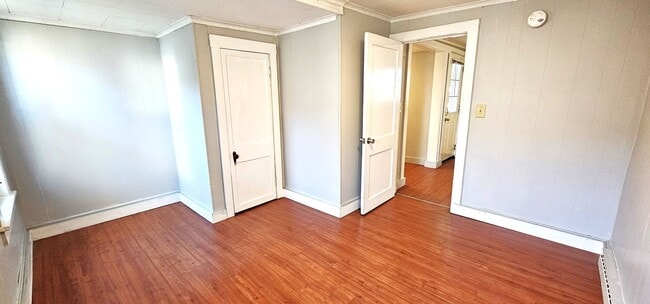 Building Photo - 216 N Champlain St