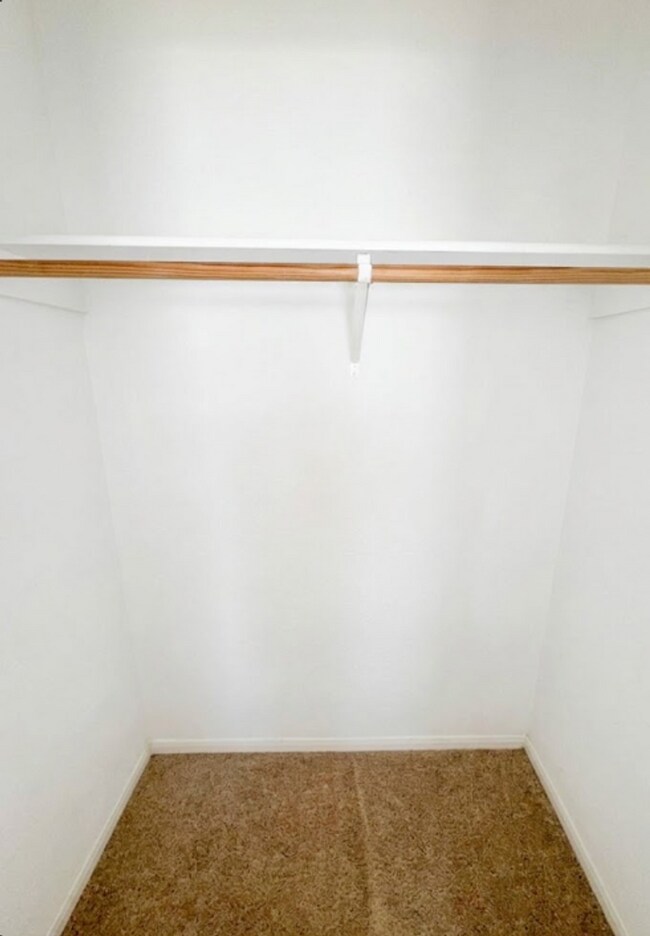 Building Photo - 106 Horseshoe Dr