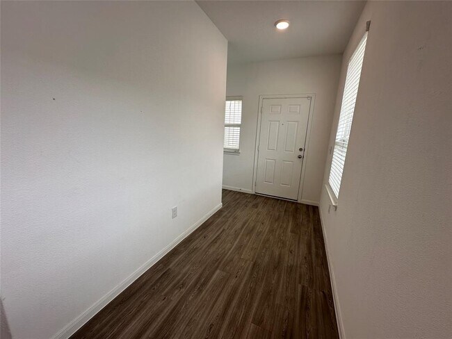 Building Photo - 17958 Plow Beam Dr