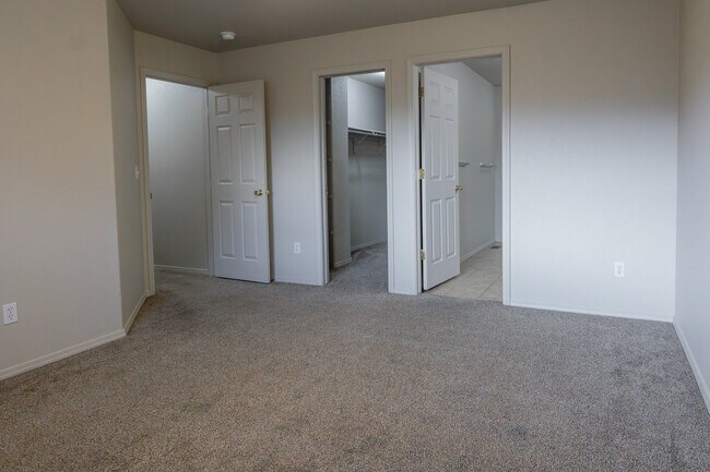 Building Photo - 1248 Nichols Blvd