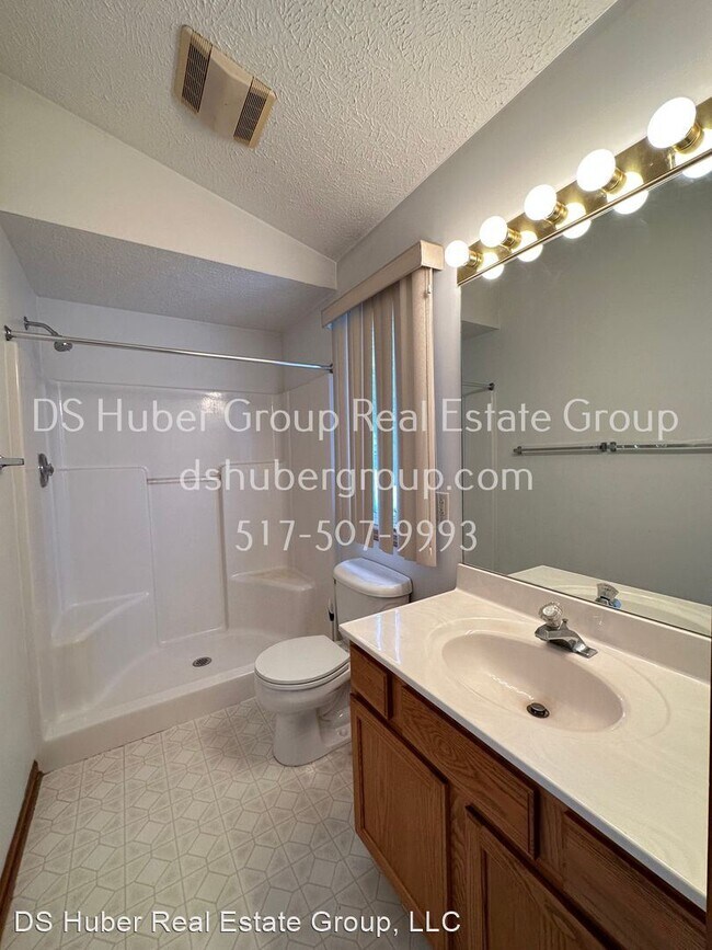 Building Photo - 4 br, 2 bath House - 13505 Webster Rd