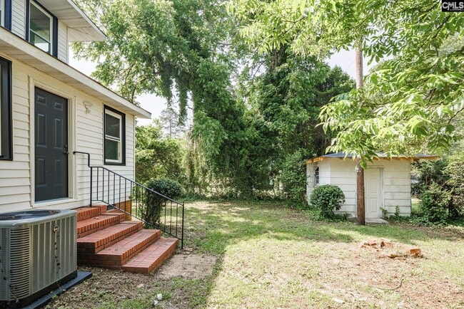 Building Photo - 3715 Palmetto Ave