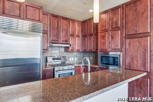 Building Photo - 610 E Market St