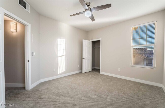 Building Photo - 5855 Valley Dr