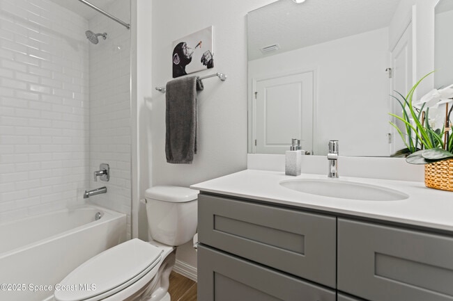 Building Photo - 1938 Jupiter Blvd SW