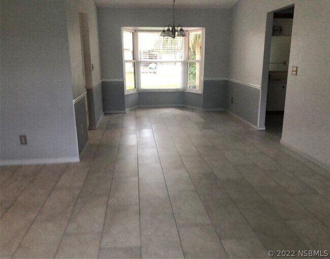 Building Photo - 312 Fairfax Dr