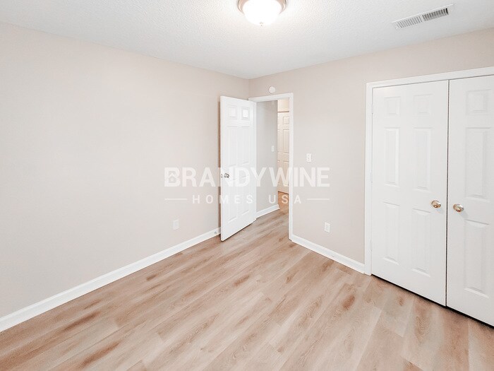 Building Photo - 4613 Sun Ridge Dr