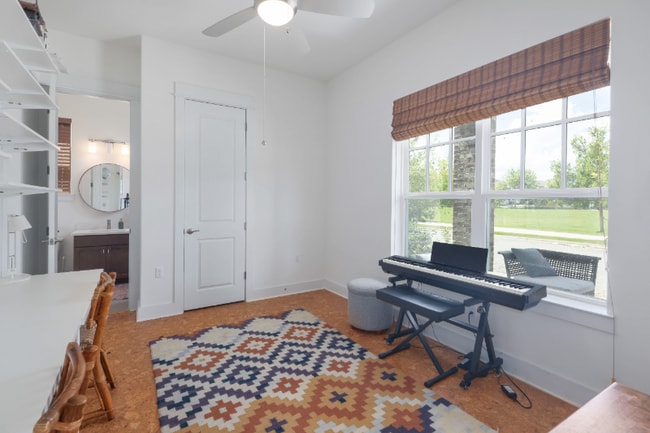 Building Photo - 2817 Sorin St